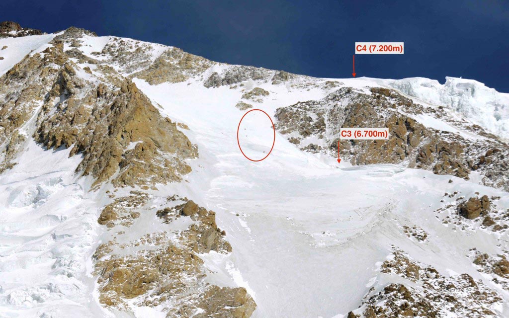 Tras dormir en el C4 Alex Txikon, Ali ‘Sadpara’ y Daniele Nardi saldrán hacia la cima del Nanga Parbat
