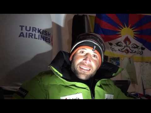 Alex Txikon volverá al Everest en 2018 con Simone Moro y Tamara Lunger